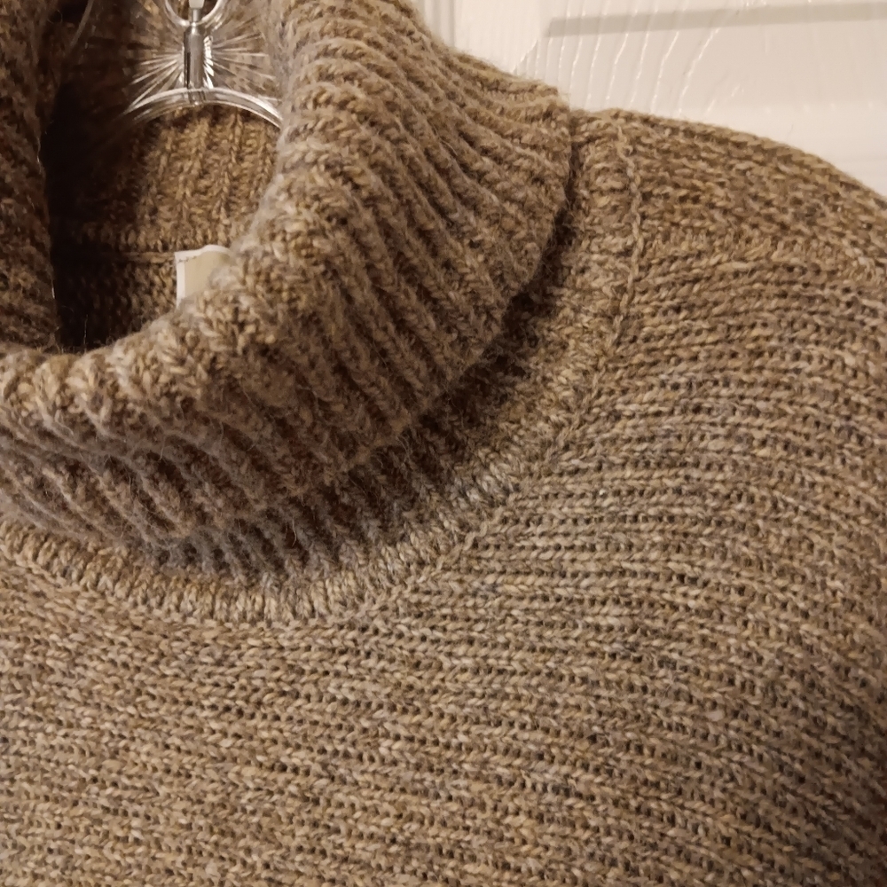MICHAEL Michael Kors Tan Poncho Sweater - Picture 5 of 8